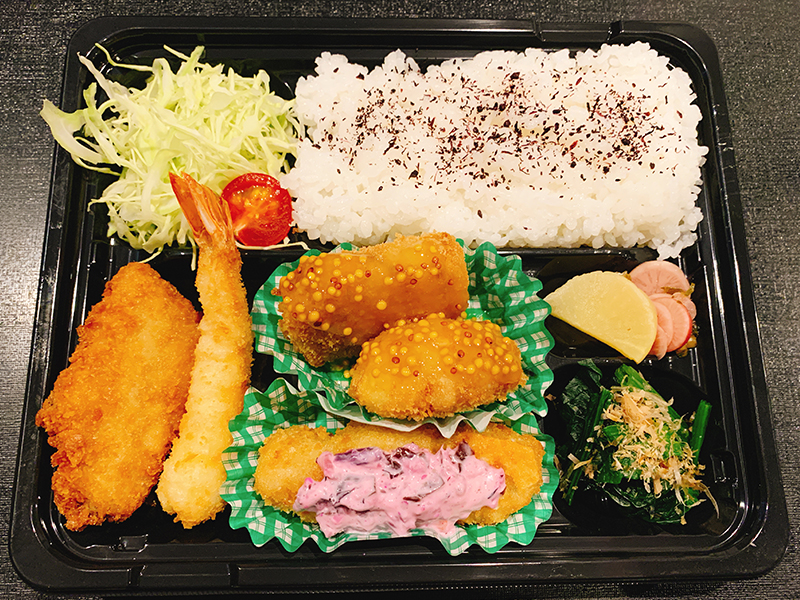 名張 テイクアウト ミックスフライ弁当 ゼロゼロワン